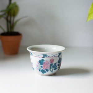 Ceramic chinoiserie cachepot planter